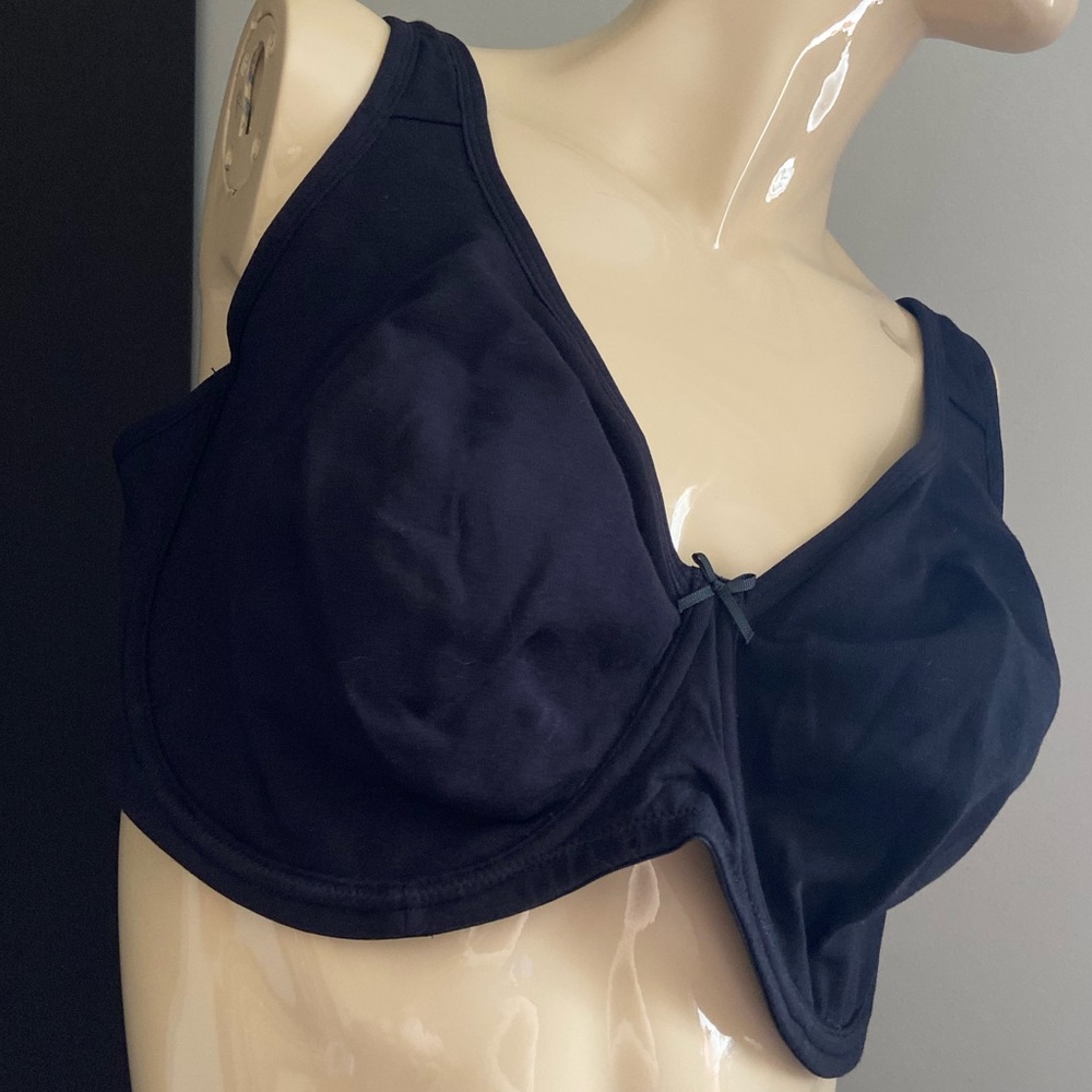 42G NWOT Fit for me by fruit of the loom black 90% Cotton basic wired bra